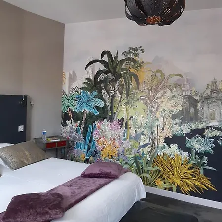 호텔 Logis Hotel-restaurant Le Grand Cerf Ernée