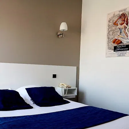 Logis Hotel-restaurant Le Grand Cerf 3* Ernée