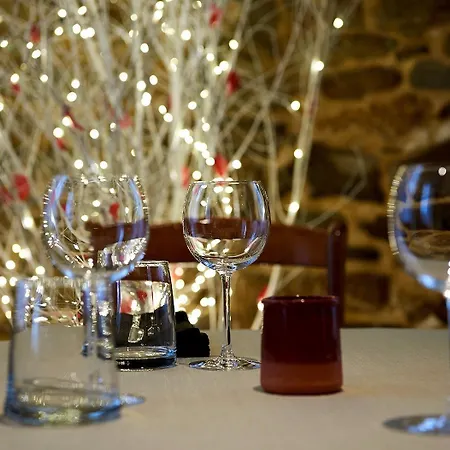 호텔 Logis Hotel-restaurant Le Grand Cerf