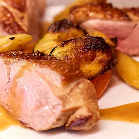 Logis Hotel-restaurant Le Grand Cerf 호텔 Ernée