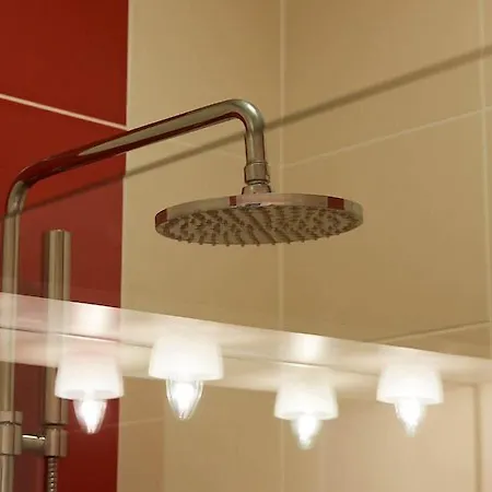 호텔 Logis Hotel-restaurant Le Grand Cerf