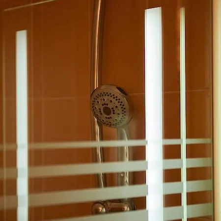 호텔 Logis Hotel-restaurant Le Grand Cerf