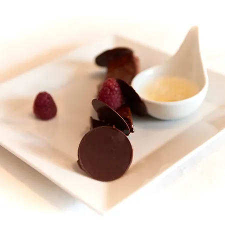 Logis Hotel-restaurant Le Grand Cerf 3* Ernée