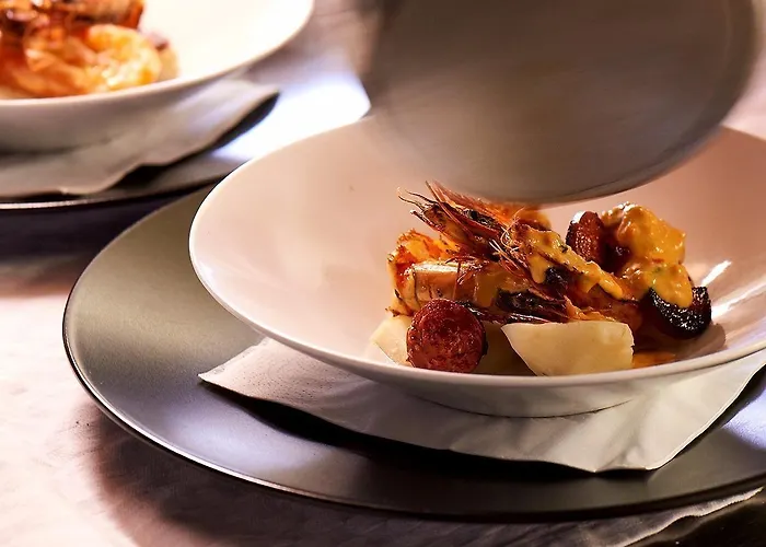 Logis Hotel-restaurant Le Grand Cerf Ernee